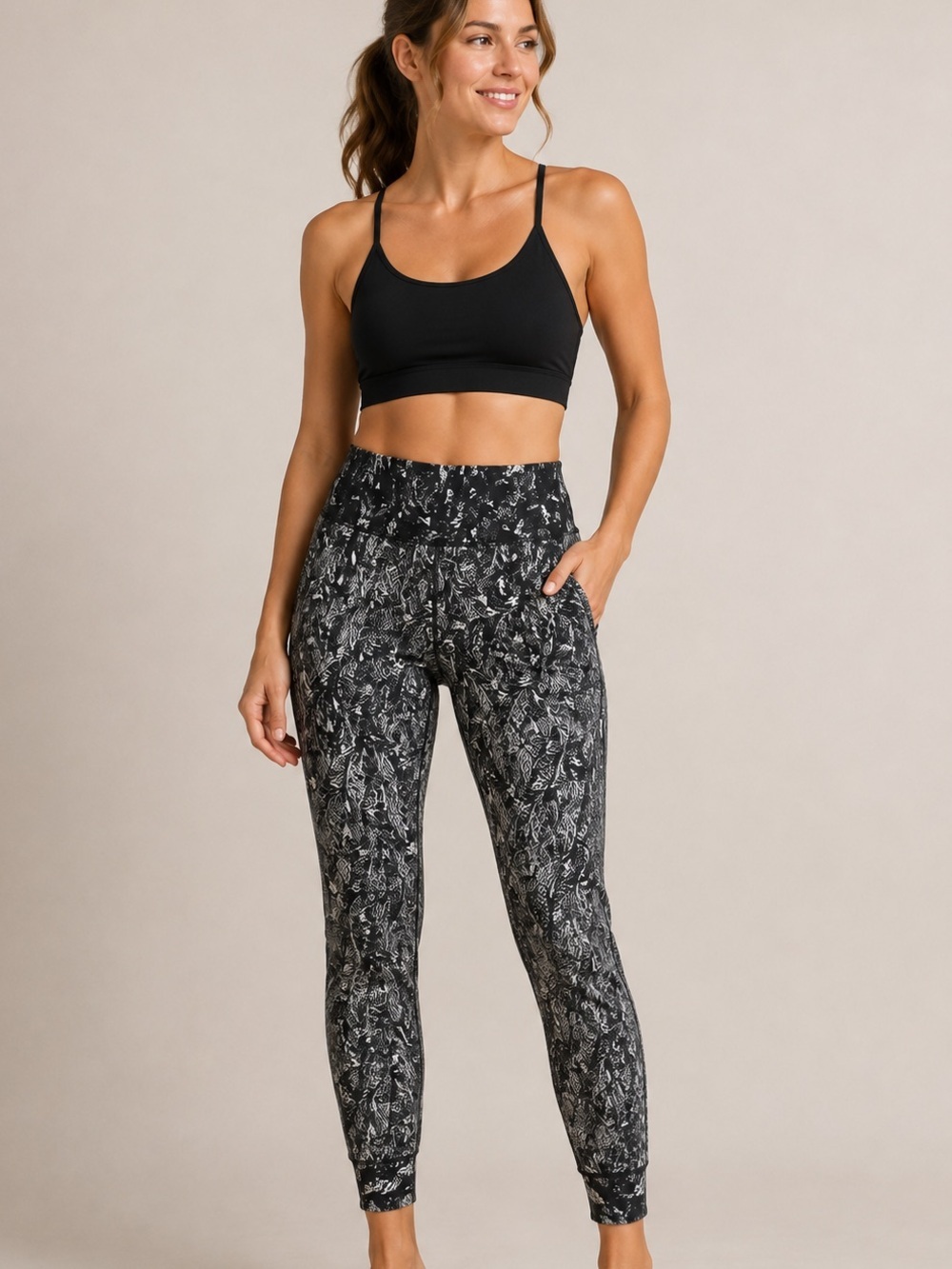 All in Motion Black and White Patterned Leggings